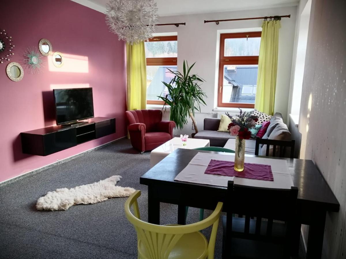 Na Pekarne Apartment เชเลซนารูดา ภายนอก รูปภาพ